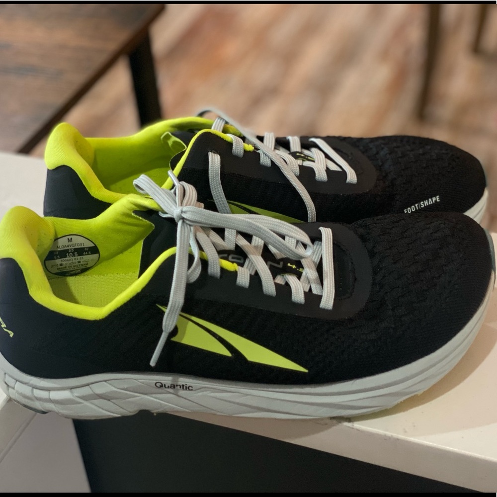 Altra Torin 4.5 Quantum Zero Drop running shoes